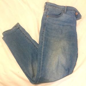 Old Navy Super Skinny Jeans